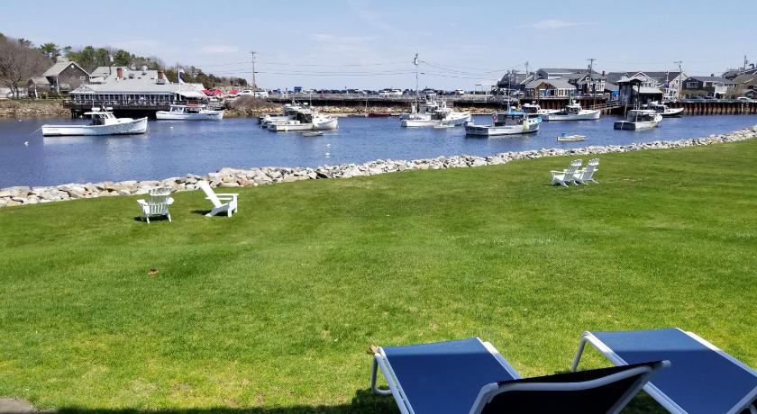 Auberge on the Cove photo