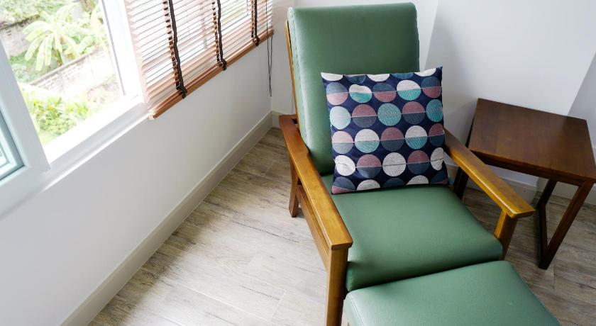 Image of Deluxe King Suite 16