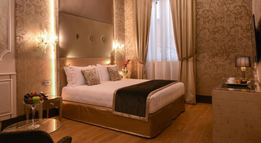 Santa Croce Boutique Hotel