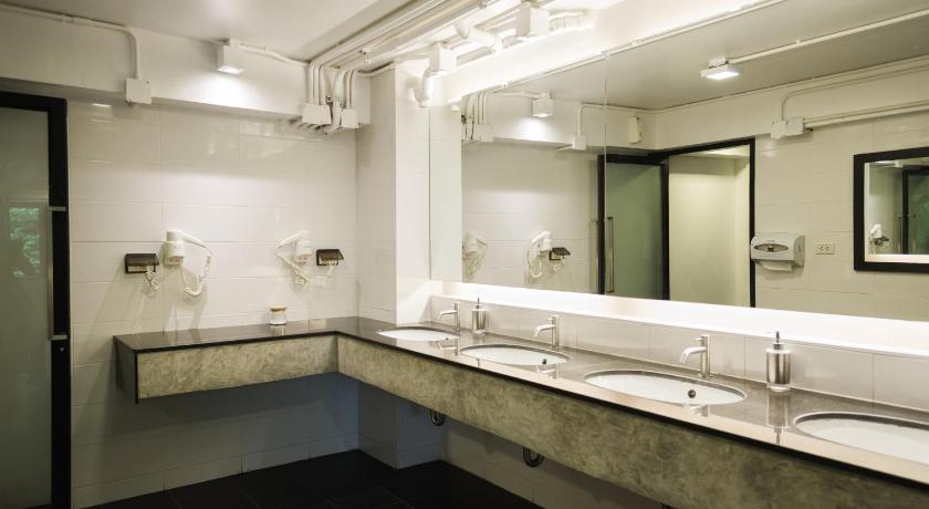 Image of Double Bunk Bed Mixed Dormitory - Queen Size (Price Per Bed) 10