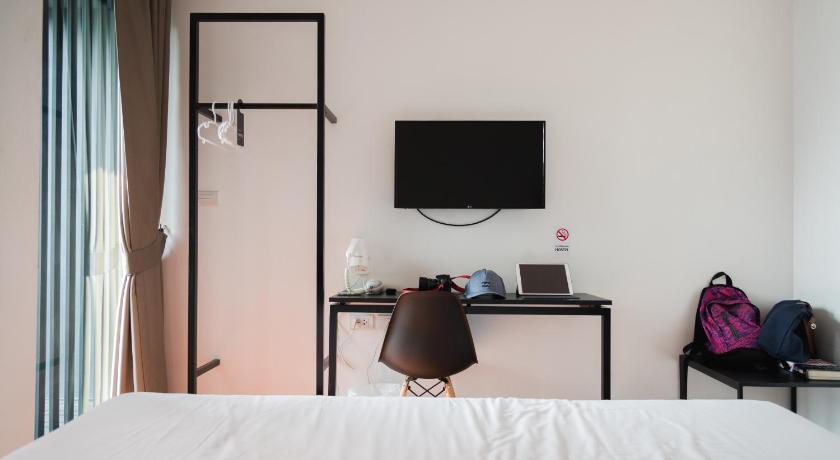 Image of Double Bed with Private Bathroom 14