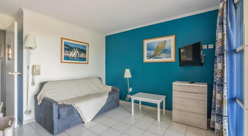 Image of Select One-Bedroom Apartment (6 People) 6