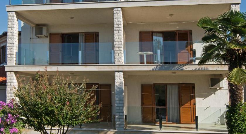 Apartmani MIRA photo