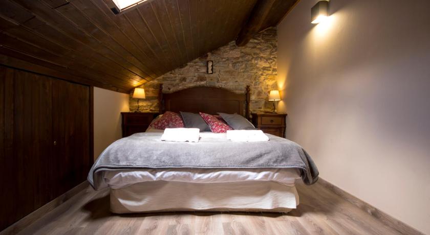 Image of Quadruple Room with Private Bathroom 4