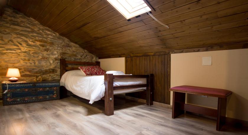 Image of Quadruple Room with Private Bathroom 7