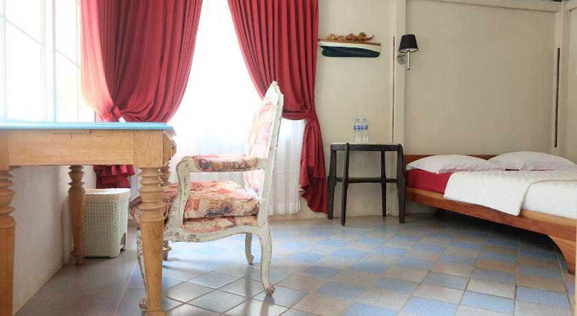 Image of Deluxe Double Room with Sea View 0