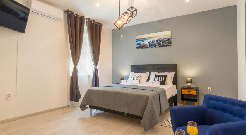 Rooms Sea & Sun with private parking - AE1111 photo
