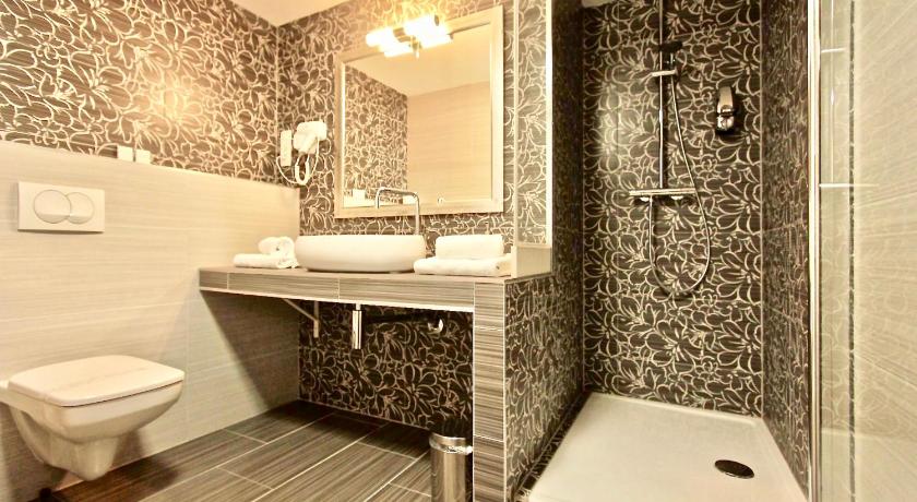 Image of Standard Double Room 12