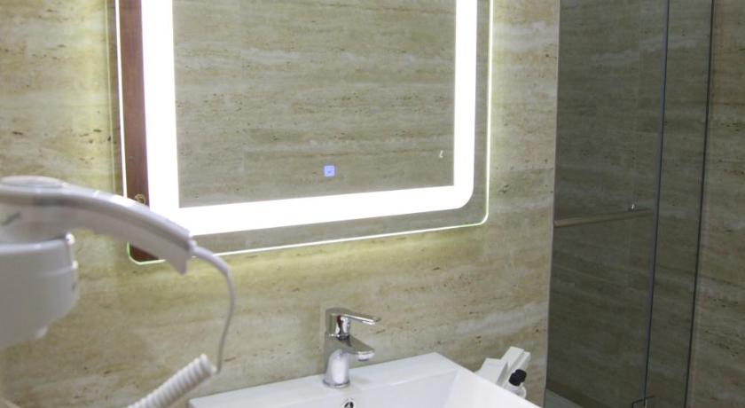 Rozafa Hotel photo