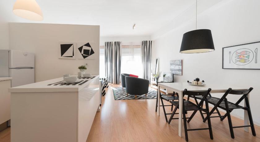 포르투 BmyGuest - Santa Catarina's Loft 2성급 싱글룸 수영장