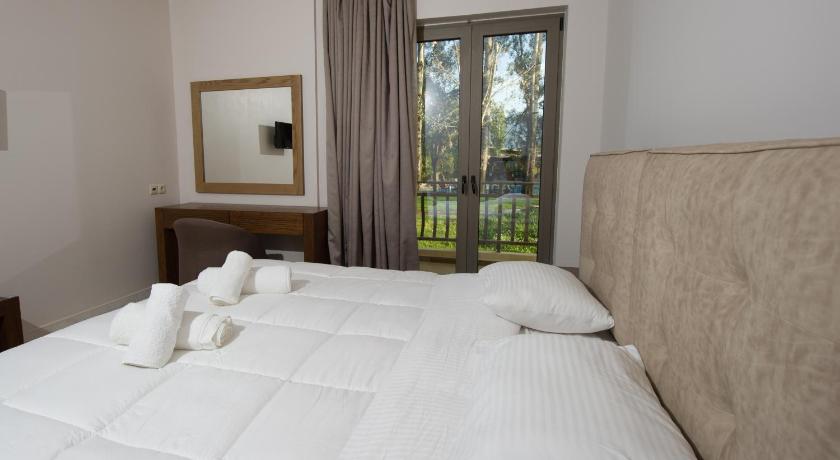Comfort Triple Room, Corali Resort in Agrinion