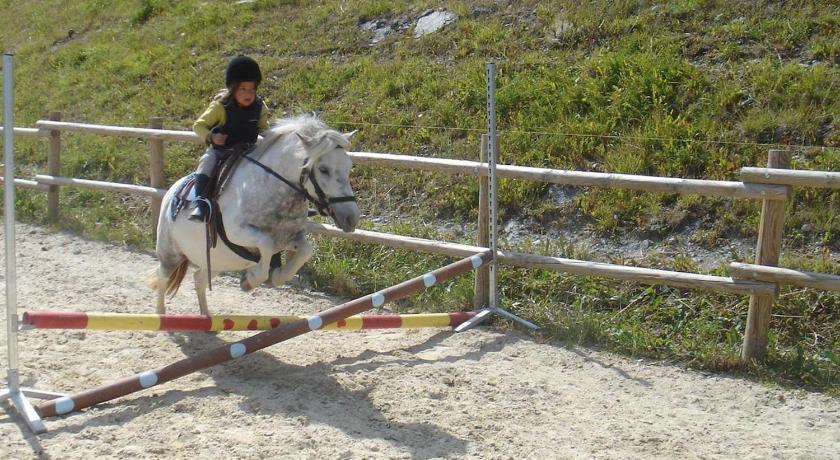 Residence Le Domaine du Jardin Alpin - Courchevel 1850 - image 10