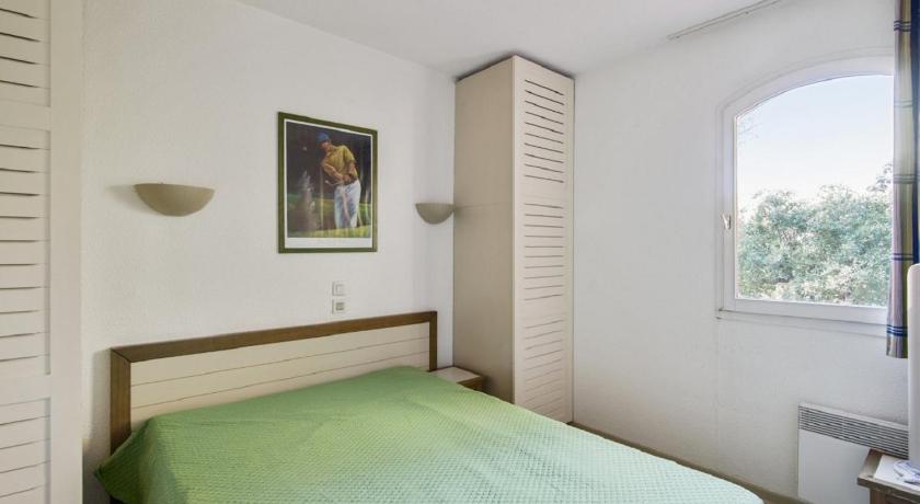 Image of Budget One-Bedroom Apartment (6 People) 6