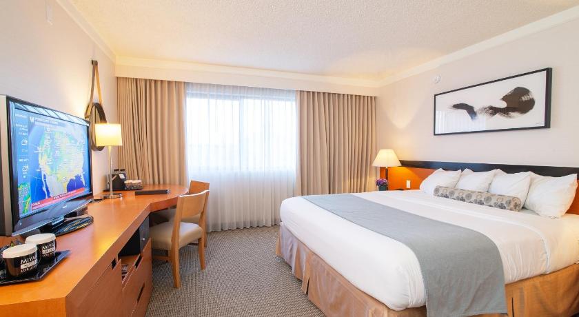 Image of Superior Room with King Bed - Non-Smoking 0