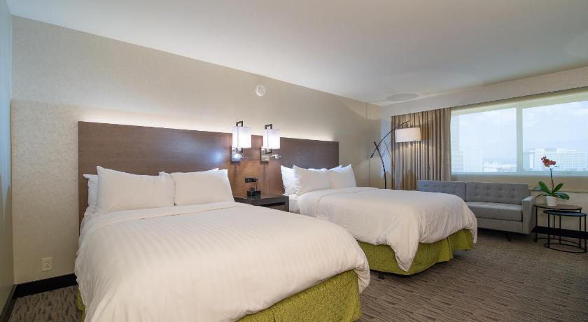 Image of Premium Executive Room with 2 Double Beds 0
