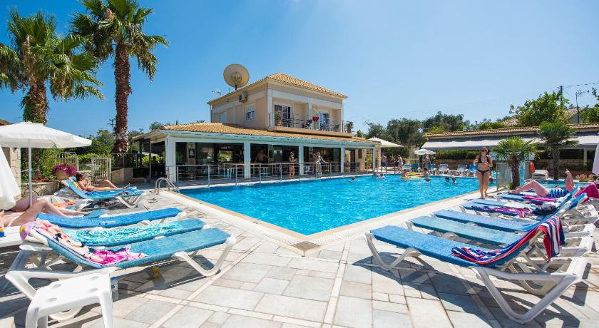 Kavos Plaza Hotel