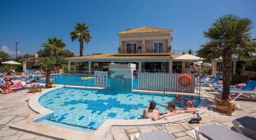 Kavos Plaza Hotel