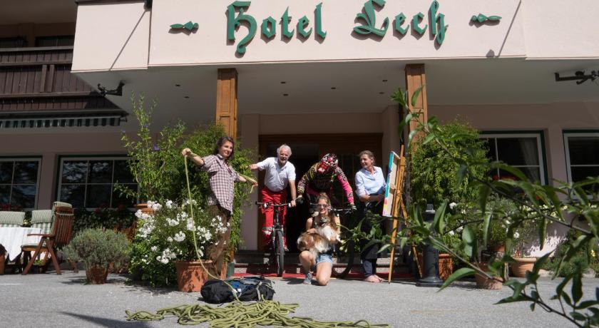 Hotel Lech & Residenz Chesa Rosa photo