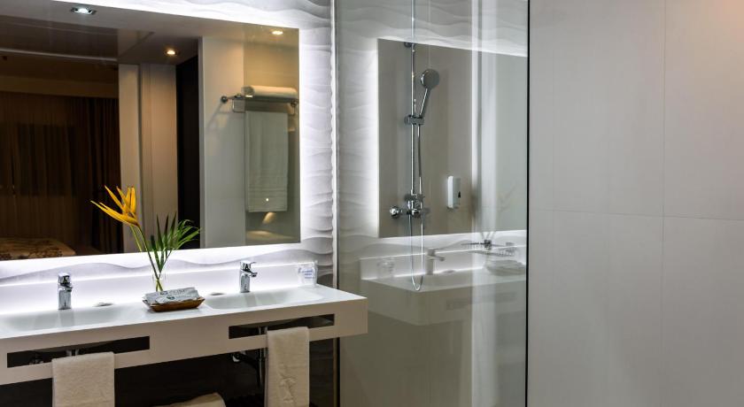 Image of Superior Suite 2