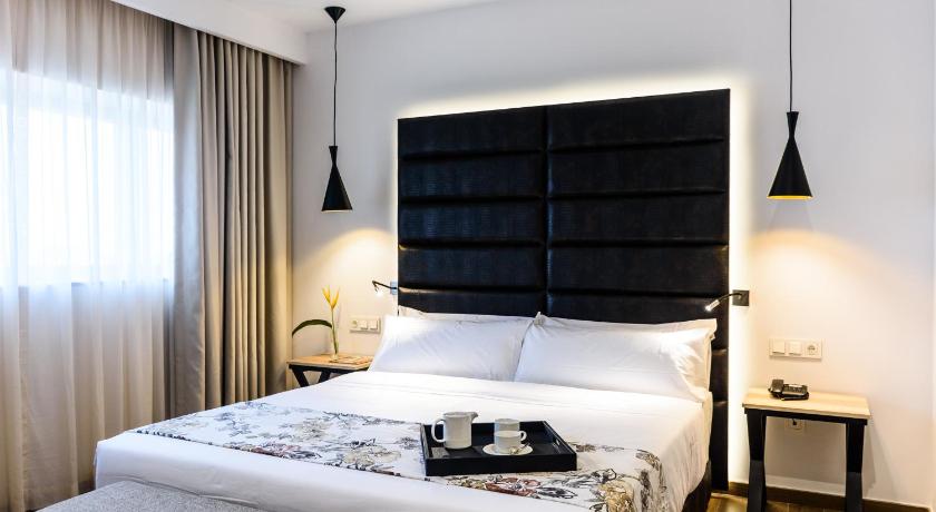 Image of Superior Suite 0