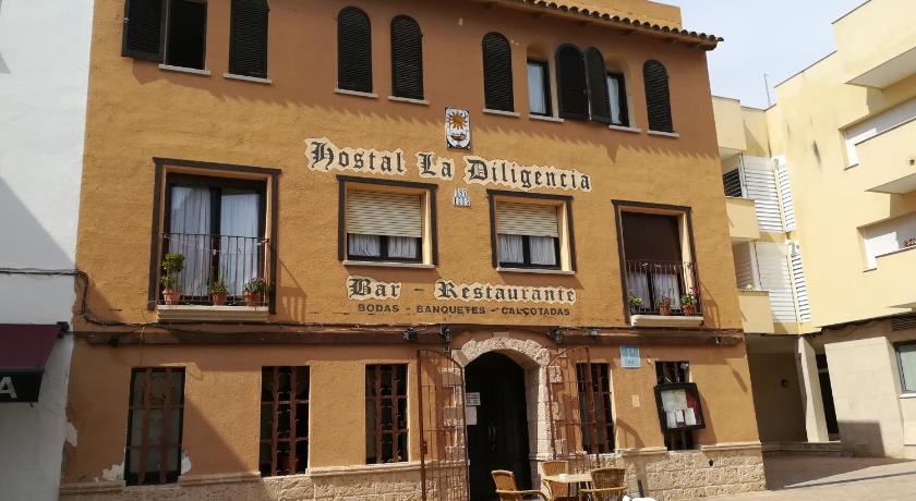 Hostal Restaurante La Diligencia — Hotel in Cunit
