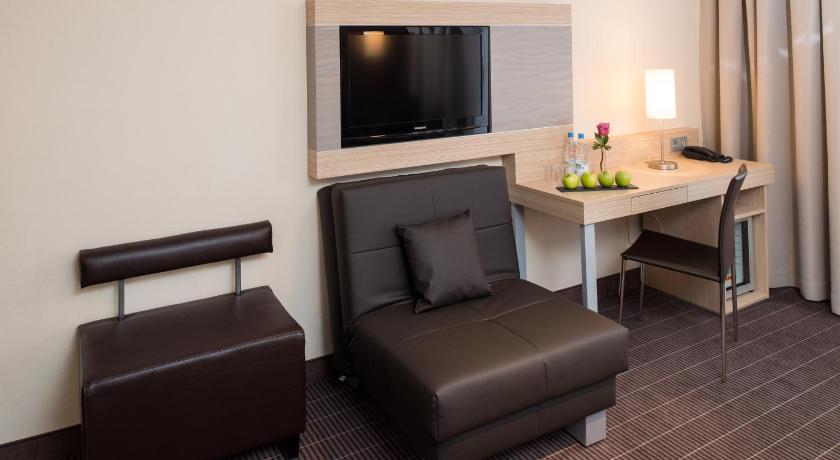 Image of Superior Double Room with UVC-Filter and Air Condition 7