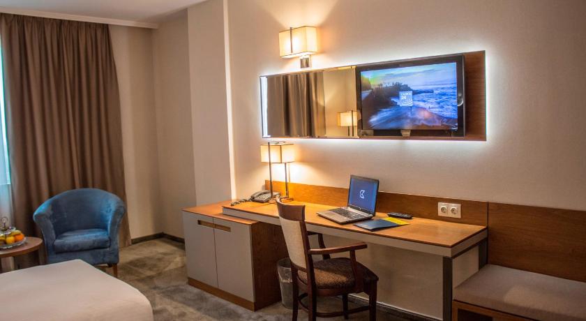 Hotel Golden Tulip Varna In Bulgaria Room Deals Photos Reviews