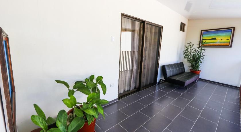 Image of Deluxe Triple Room 4