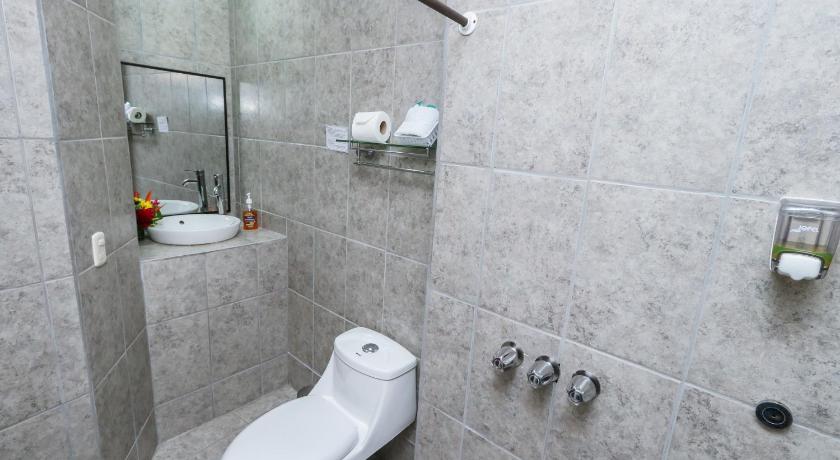 Image of Deluxe Triple Room 2