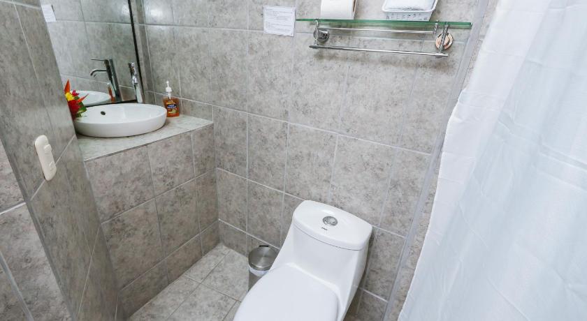 Image of Deluxe Triple Room 7