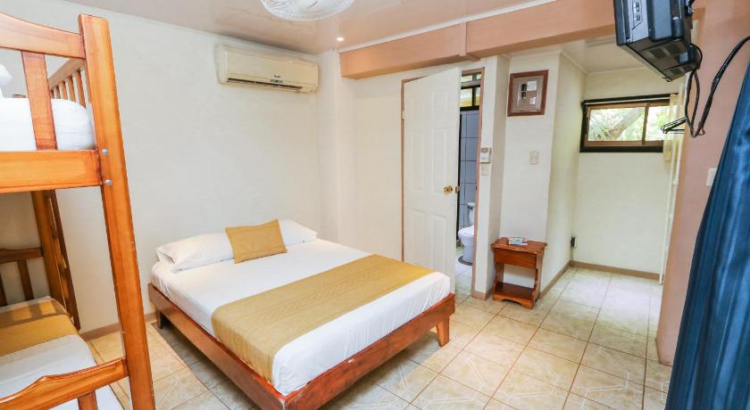 Image of Quadruple Room 16