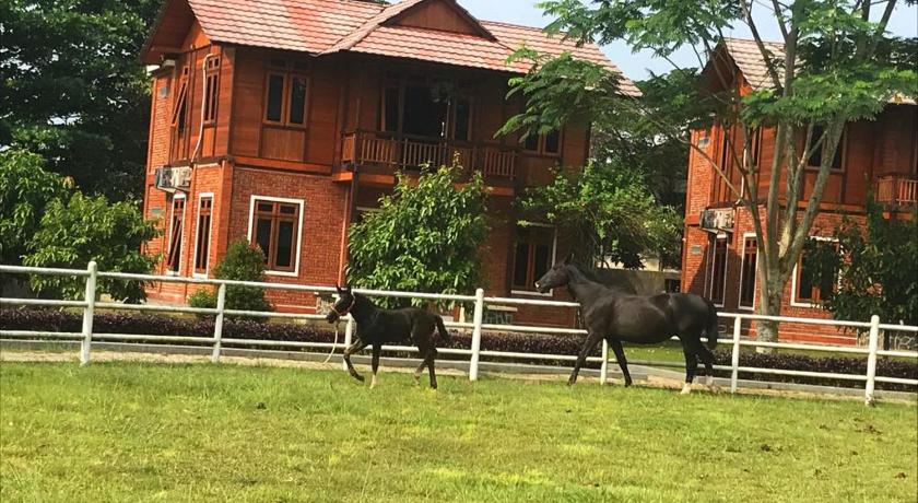 APM Equestrian Resort — Hotel in Tangerang