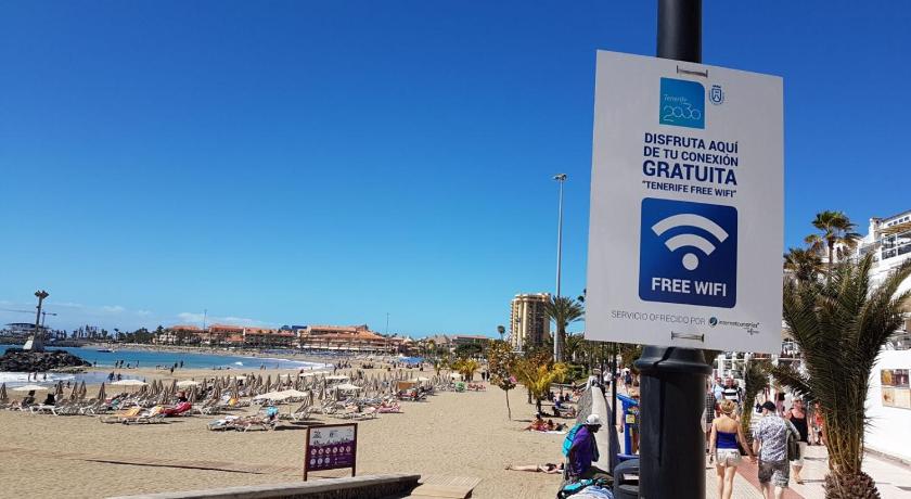 AZAHARA PLAYA -LAS VISTAS BEACH Free Wifi photo