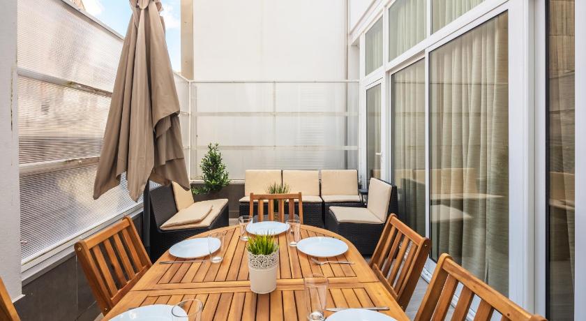 Camarinha Oporto Apartments photo