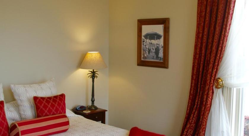 Image of Executive Studio 12