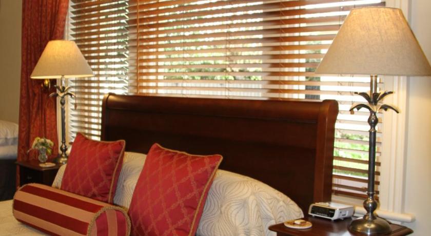 Image of Two-Bedroom Suite 11