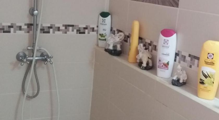 布伊扬特 Kanalu Studio 5星级 民宿 餐厅