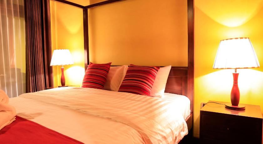 Image of Deluxe Double Room with Balcony and Sea View 5