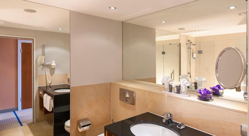 Image of Comfort Room 2