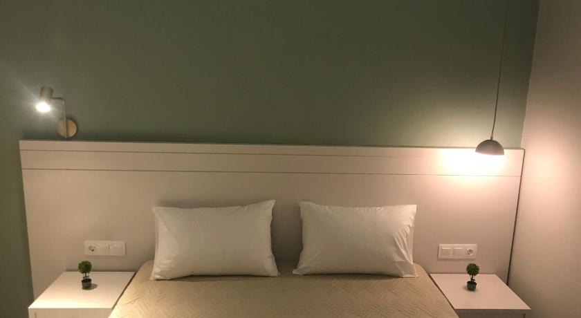 Image of Deluxe Triple Room 13