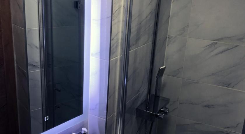 Image of Small Double Room 4