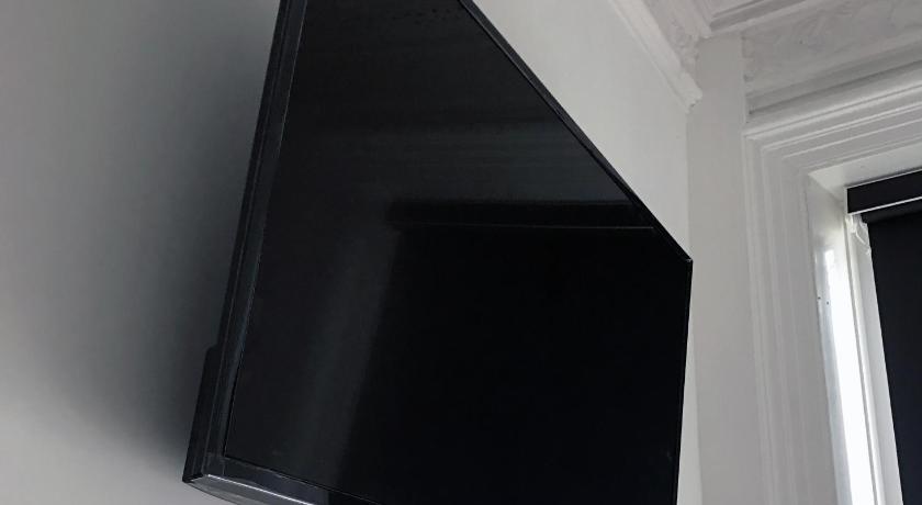 Image of Large Sea View Family Room 8