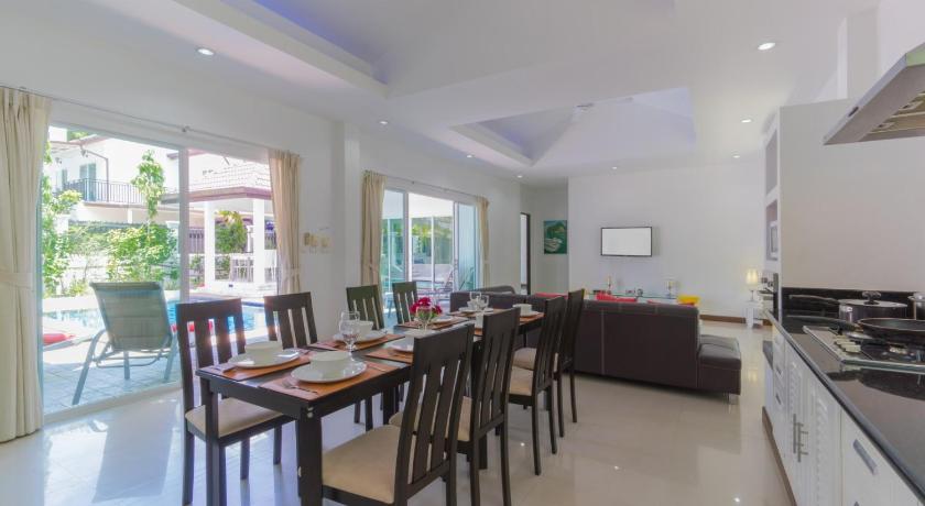 Phikun Private Pool Villa 4 Bedrooms photo