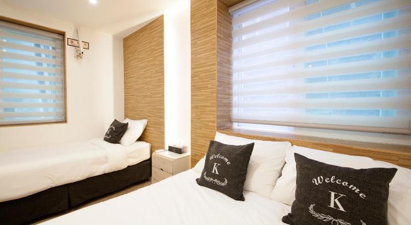 Image of Standard Triple Room 17