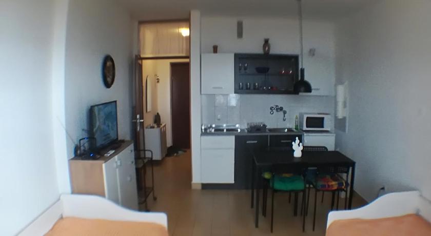 Apartman Darko — Hotel in Novi Vinodolski