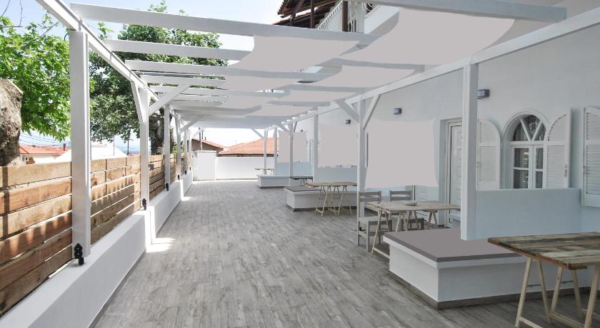 Imeres Studios & Apartments