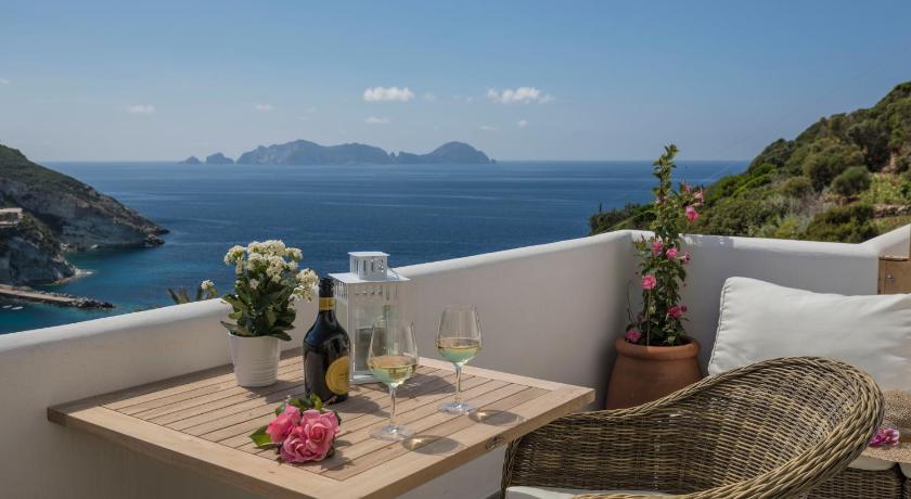 Maridea Casa Vacanza- Le Alcove sul Mare Suites photo
