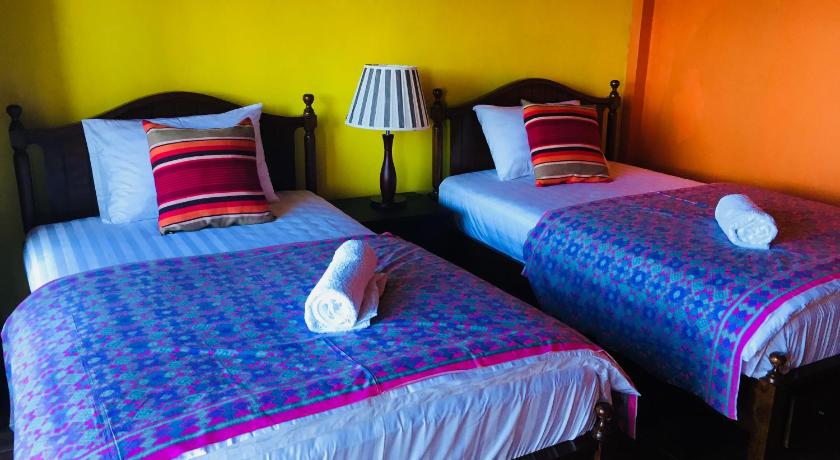 Image of Deluxe Twin Room with Sea View 7