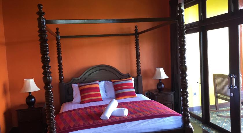 Image of Deluxe Suite with Sea View 13