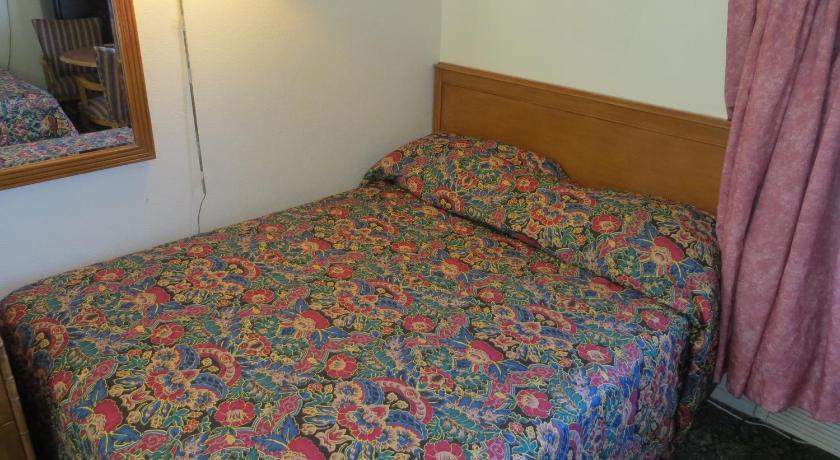 Bristol Motel photo